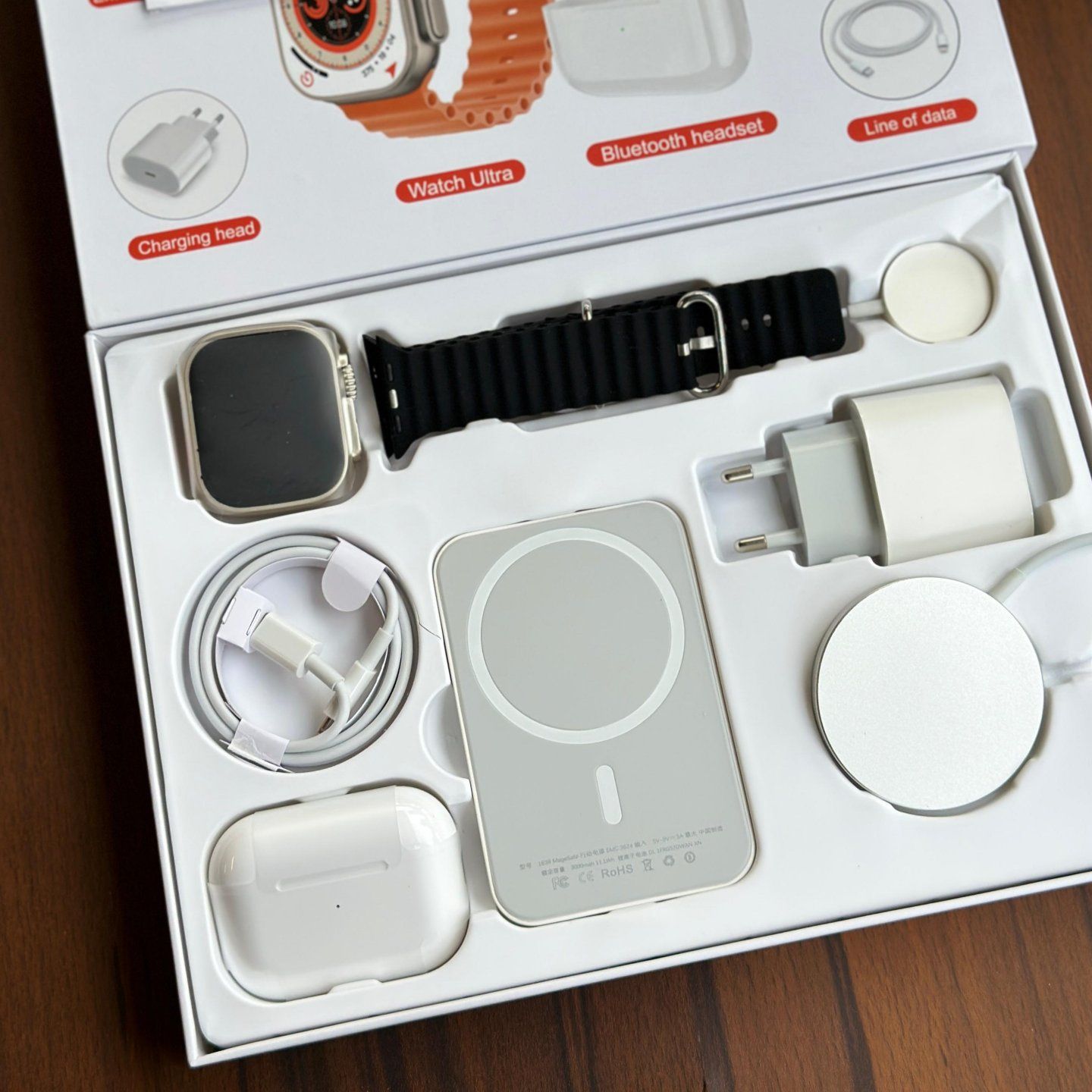 X10 ULTRA (pametni sat, bluetooth slušalice, Bluetooth punjač, eksterna baterija, punjač i kabl)
